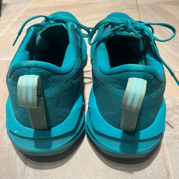 ASICS novablast 5 Running Shoes - Picture 3 of 5